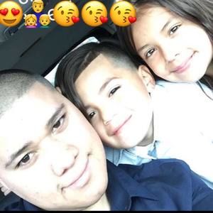 Meet your Posher, Daniel